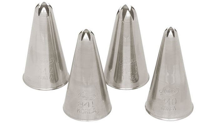 Includes Stainless Steel Tips: 67 Ateco 382-4 Piece Leaf Decorating Tube Set 352 & One Standard Coupler 349 